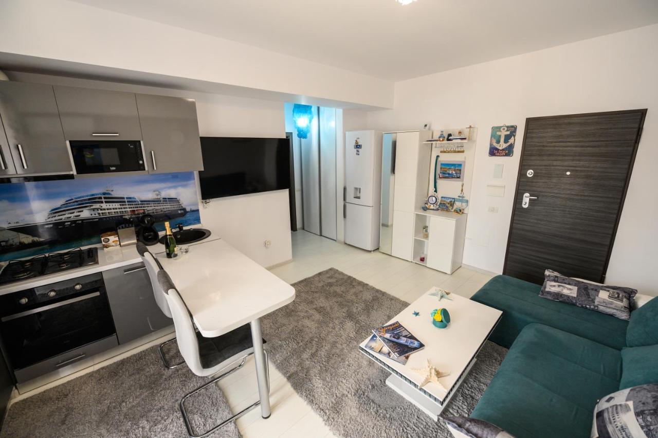 The Captain'S Home - Mamaia Nord Navodari Bagian luar foto